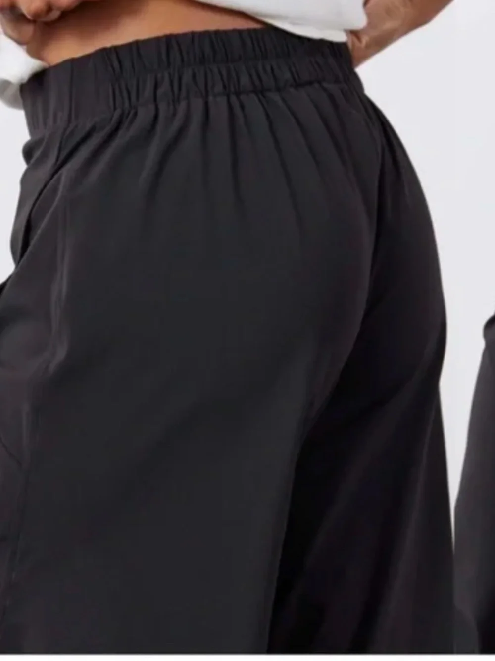 RUTI THE PETITE ON THE LOOSE WORK PANTS- Black 12 Petite - Picture 2 of 4